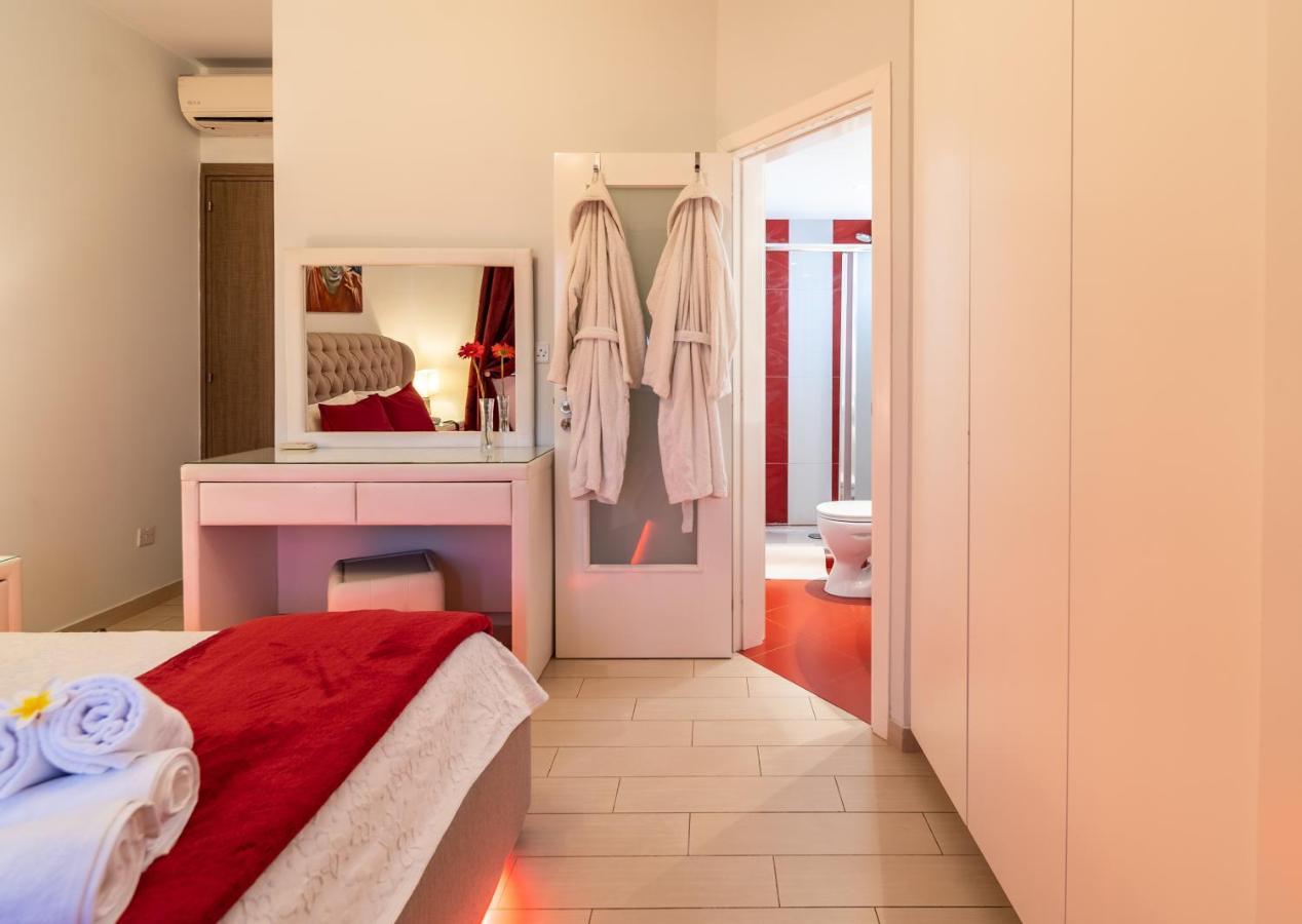 Mesogios House Suites 라르나카 외부 사진