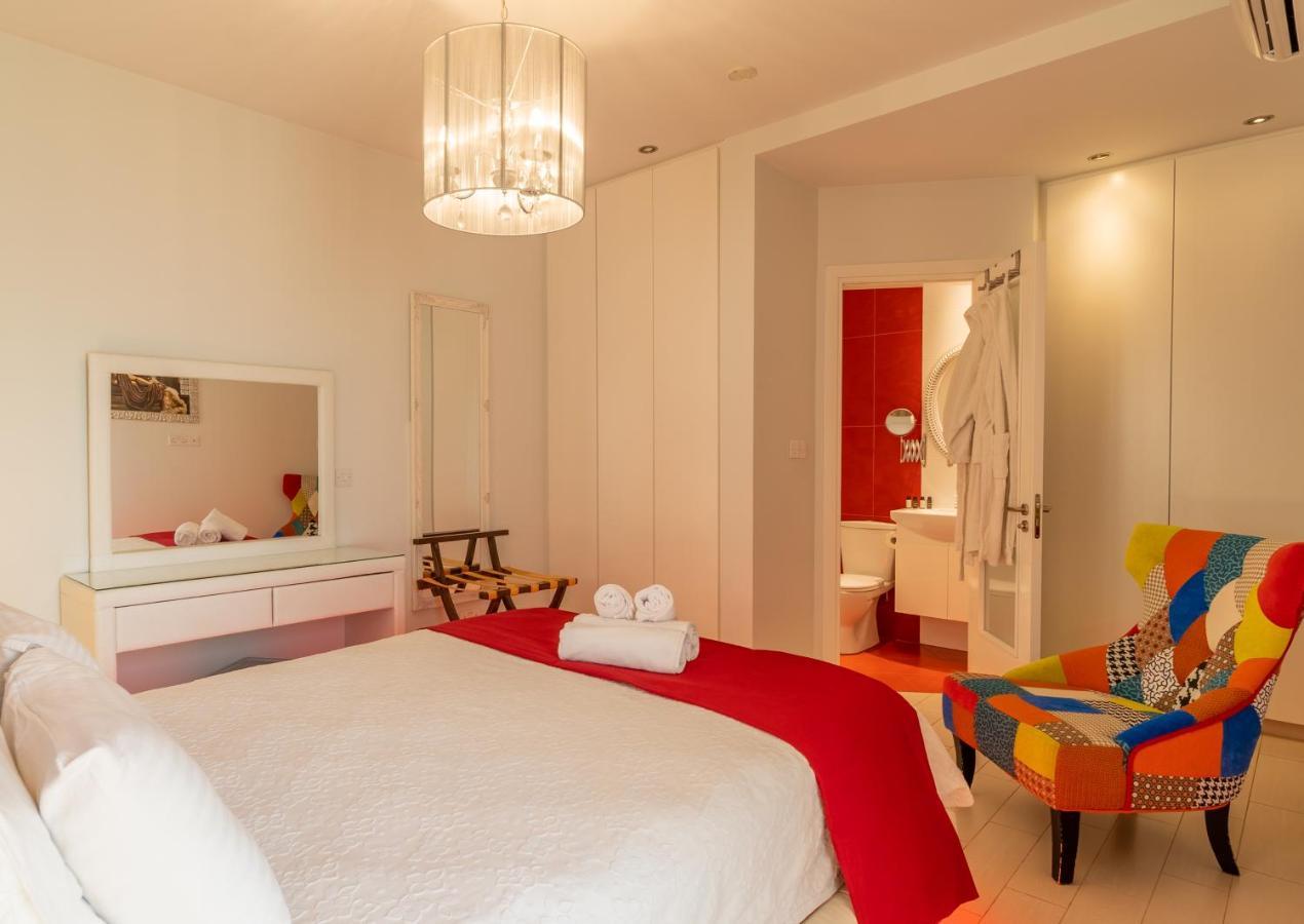 Mesogios House Suites 라르나카 외부 사진