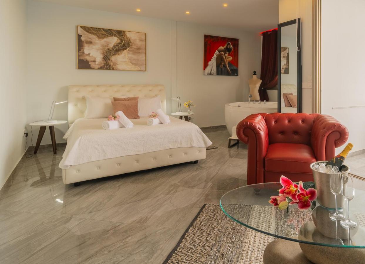 Mesogios House Suites 라르나카 외부 사진