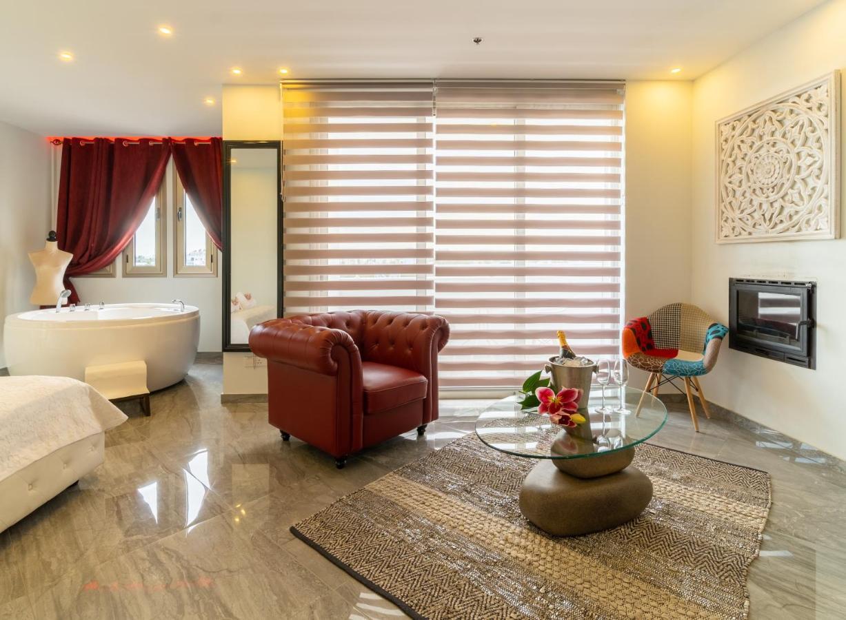 Mesogios House Suites 라르나카 외부 사진