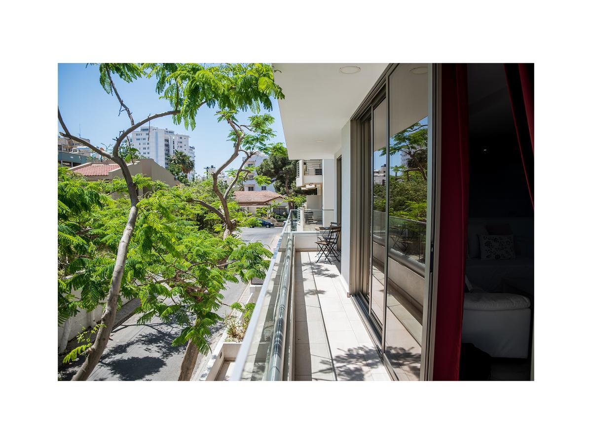 Mesogios House Suites 라르나카 외부 사진